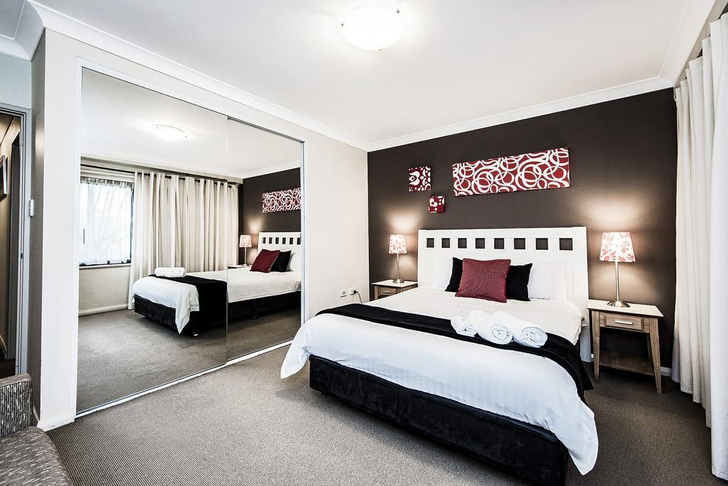 פרת'' Airexec Apartments מראה חיצוני תמונה