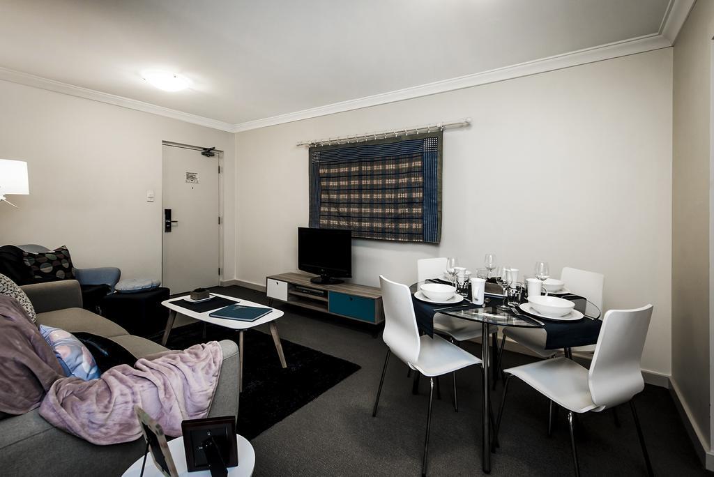 פרת'' Airexec Apartments מראה חיצוני תמונה
